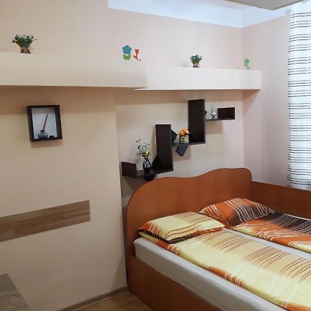 Appartement 7 Vise Studio à Galaţi Extérieur photo
