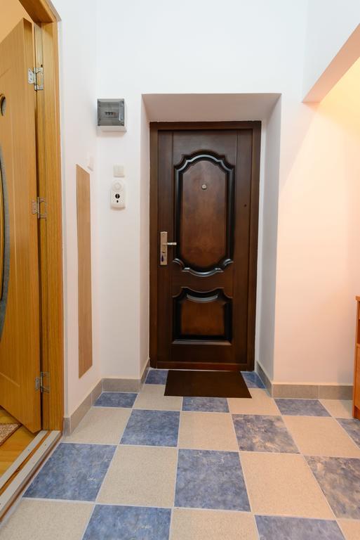 Appartement 7 Vise Studio à Galaţi Extérieur photo