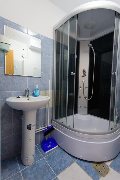 Appartement 7 Vise Studio à Galaţi Extérieur photo